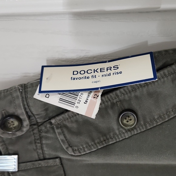 Dockers Favorite Fit Capris Size 12 - Picture 4 of 4